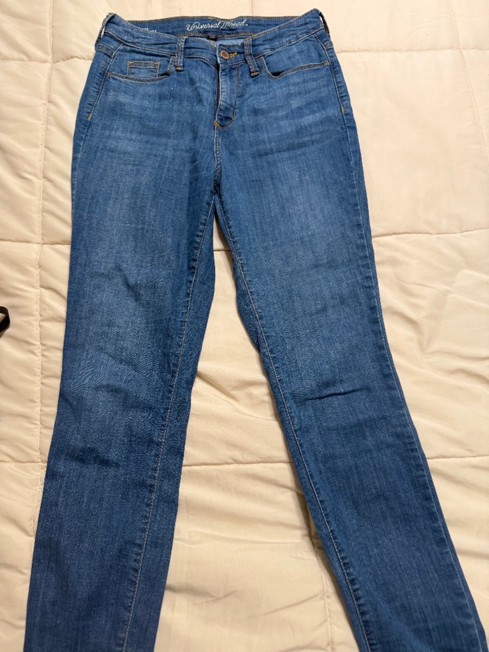 Universal thread jeans